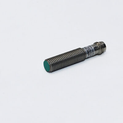 Baumer IFRM 08P1503/S35L Inductive proximity switch