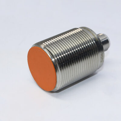 IFM IIS204 Inductive sensor IIB3015BBPKG/US-104