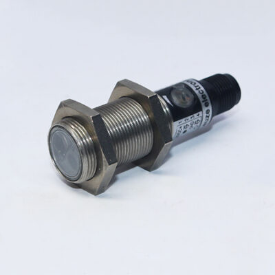 Leuze PRKL 318M/P-S12 Polarized retro-reflective photoelectric sensor 50083184