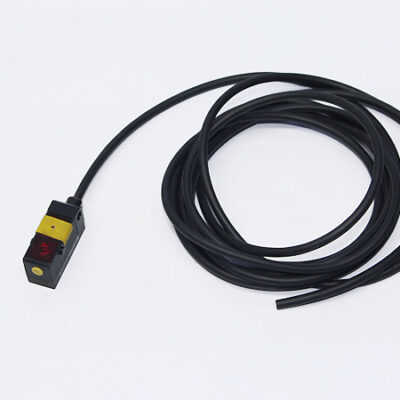 Baumer FHDK 10P5101 Diffuse sensors with background suppression 10139960