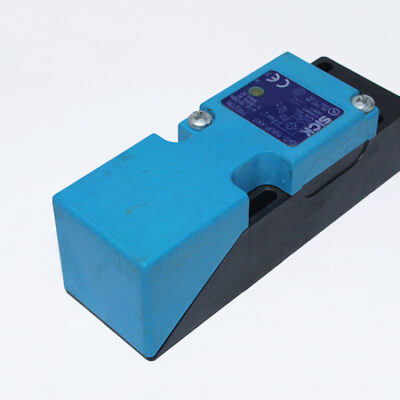SICK IQ40-15BUP-KK0 Inductive proximity sensors 7902136