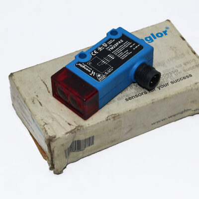 Wenglor YM22PA2 Reflex Sensor with Background Suppression