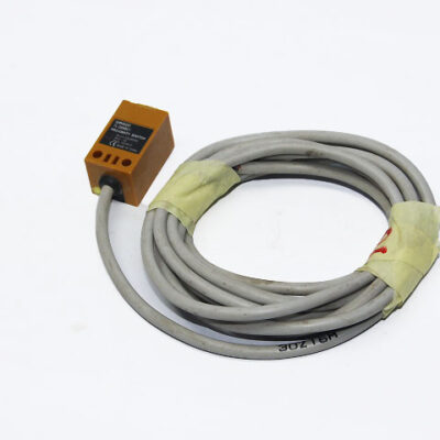 OMRON TL-Q5MC1 Proximity Sensor