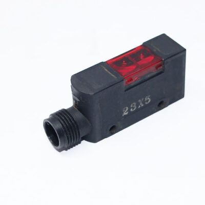 OMRON E3S-AD87 Photoelectric Sensor