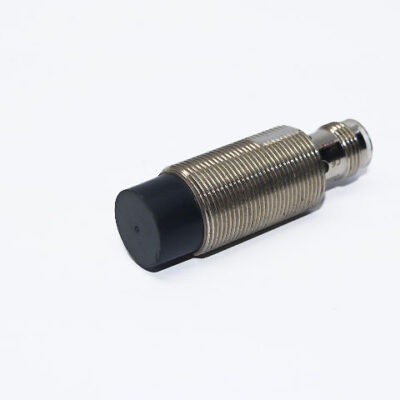 OMRON E2A-M18KN16-M1-B1 Proximity sensor
