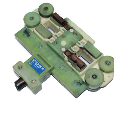 VAHLE SKN 4/40 Current Collector 500V 40A
