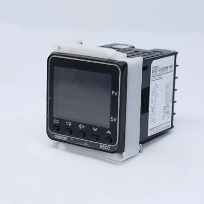 OMRON E5CC-QX3D5-000 Digital Temperature Controller