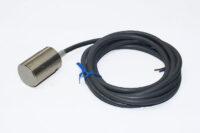 OMRON E2E-X10Y1 Proximity Sensor