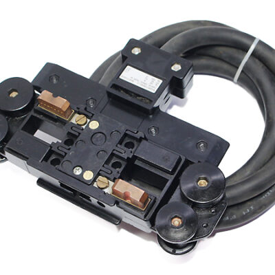 VAHLE SA-SKN4/40-2HS28-60 Current collector 690V 40A