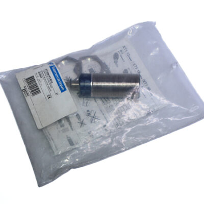 TELEMECANIQUE XT130B1PCM12 Capacitive proximity sensor