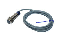 TELEMECANIQUE XT118B1PCL2 Inductive proximity sensor