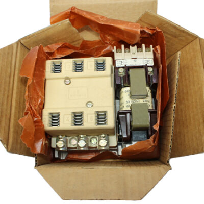 SIEMENS 3TA2415-0AM CONTACTOR 220V