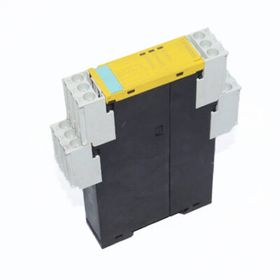 SIEMENS 3TK2821-1CB30 SAFETY RELAY