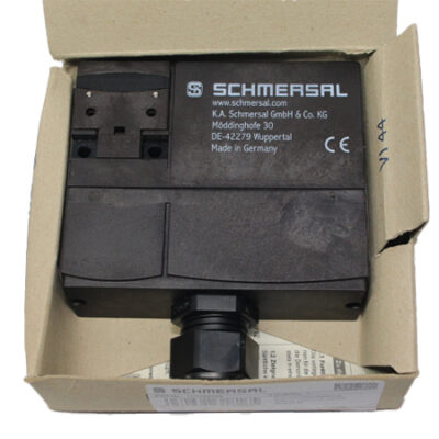 SCHMERSAL AZM 170SK-02/01ZRKA 24VAC/DC SOLENOID INTERLOCK 101182754