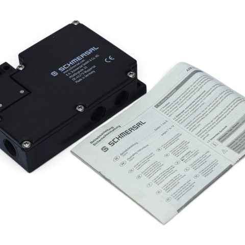 SCHMERSAL AZM 161SK-12/12RK-024 SAFETY SWITCH 101164207