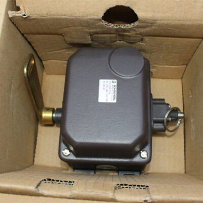 SCHMERSAL T3Z 068-11YR TRIP WIRE PULL SWITCH 101087877