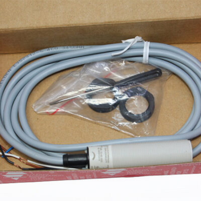 CARLO GAVAZZI CA18CAF08BPA2IO Capacitive Proximity Sensor