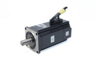 OMRON R88M-W40030T-S1-D AC SERVO MOTOR