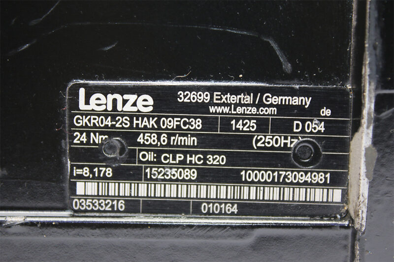 LENZE MCS09F38-RS0P1-Z0D0-ST5S00N-R0SU SERVO MOTOR WITH GEARBOX GKR04-2S HAK09FC38 - Image 3