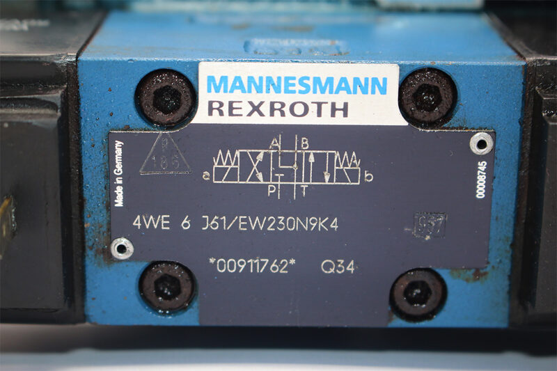 REXROTH R900911762 DIRECTIONAL CONTROL VALVE R900933488