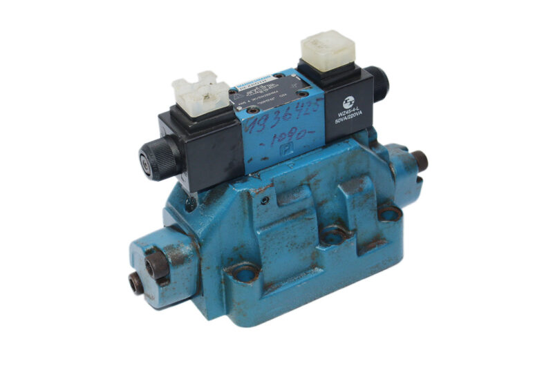 REXROTH R900911762 DIRECTIONAL CONTROL VALVE R900933488