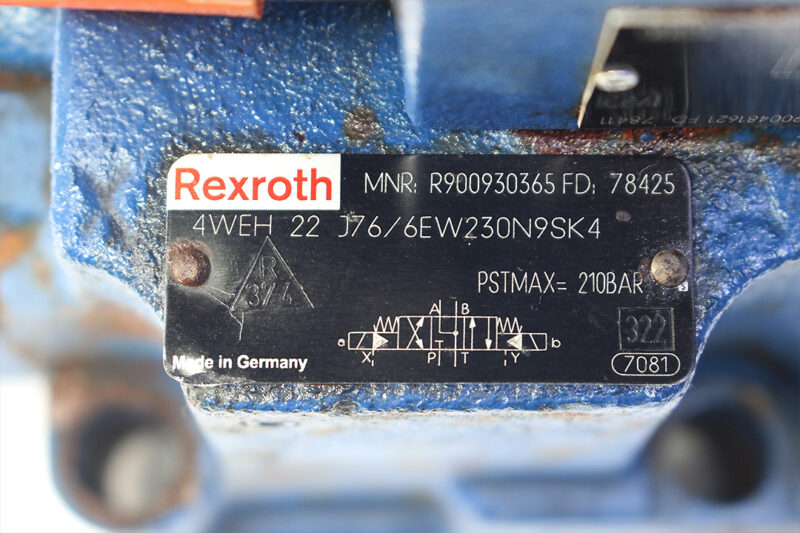 REXROTH R900911762 DIRECTIONAL CONTROL VALVE R900930365