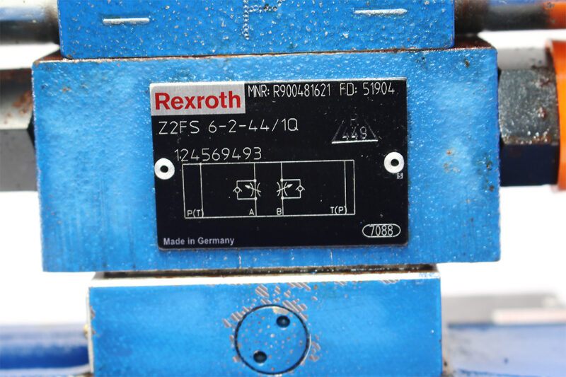 REXROTH R900548271 DIRECTIONAL CONTROL VALVE R900926695