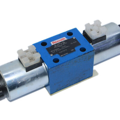 REXROTH R900588201 DIRECTIONAL CONTROL VALVE 4WE 10 E33/CG24N9K4