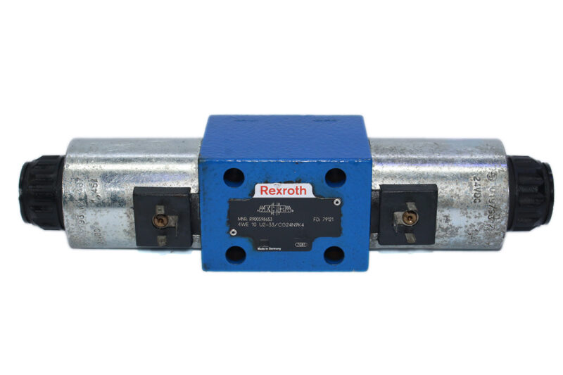 REXROTH R900598653 DIRECTIONAL CONTROL VALVE 4WE 10 U2-33/CG24N9K4