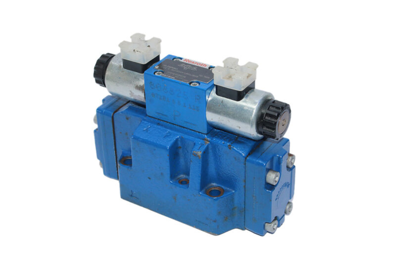 REXROTH R900901045 DIRECTIONAL CONTROL VALVE R900703886