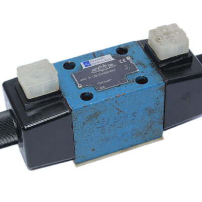 REXROTH R900915669 DIRECTIONAL CONTROL VALVE 4WE 10 L33/CW230N9K4