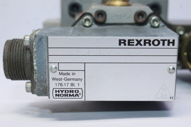 REXROTH 4WS2EE10-40/60B2-140Z8B/M SERVO DIRECTIONAL VALVE