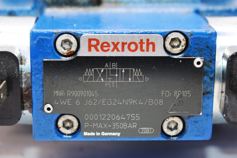 REXROTH R900901045 DIRECTIONAL CONTROL VALVE R900927134