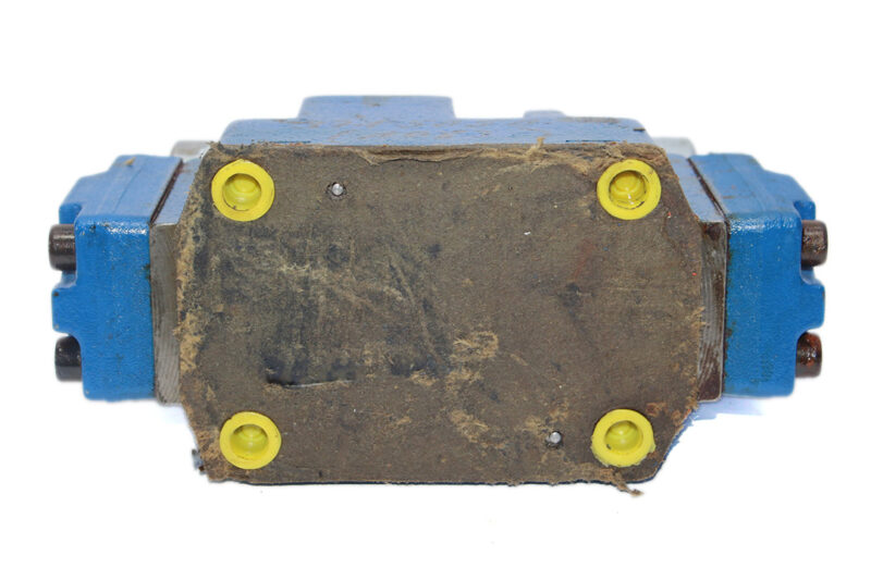 REXROTH R900901045 DIRECTIONAL CONTROL VALVE R900927134