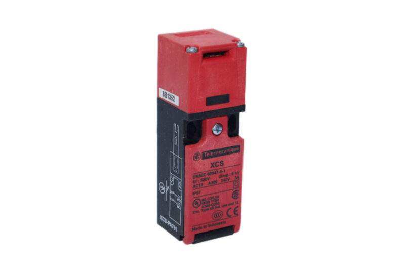 TELEMECANIQUE XCSPA791 SAFETY SWITCH