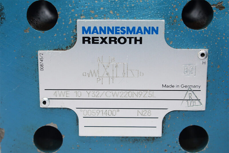 REXROTH R900591400 DIRECTIONAL CONTROL VALVE 4WE10Y32/CW220N9Z5L