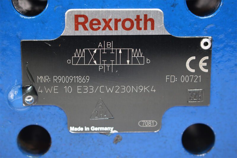 REXROTH R900911869 DIRECTIONAL CONTROL VALVE 4WE 10 E33/CW230N9K4