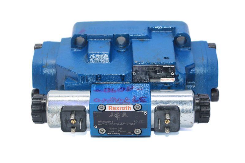 REXROTH R900901045 DIRECTIONAL CONTROL VALVE R900918440