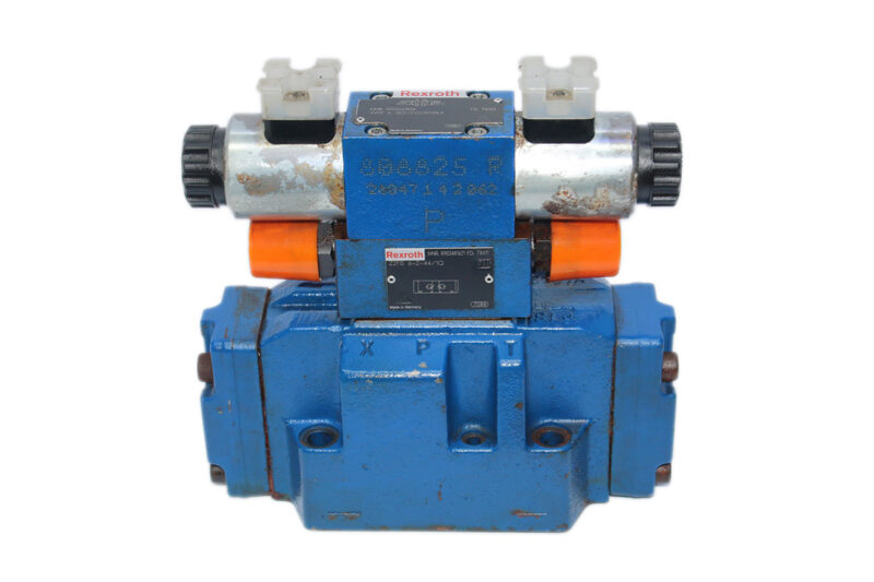 REXROTH R900561288 DIRECTIONAL CONTROL VALVE R900923972