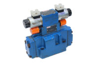 REXROTH R900561288 DIRECTIONAL CONTROL VALVE R900923972