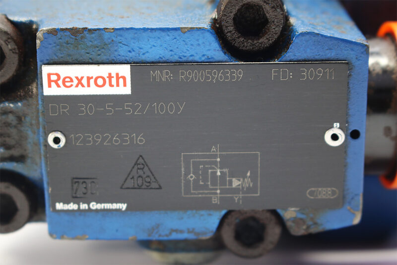 REXROTH R900596339 PRESSURE REDUCING VALVE DR30-5-52/100Y