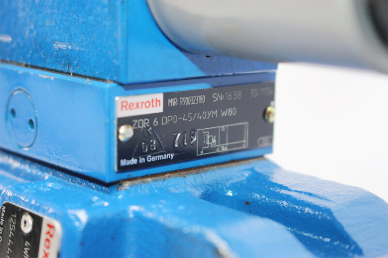 REXROTH R900972654,4WRAP 6 W7-04-30=G24K4/M=00 PROPORTIONAL DIRECTIONAL VALVE R900617303