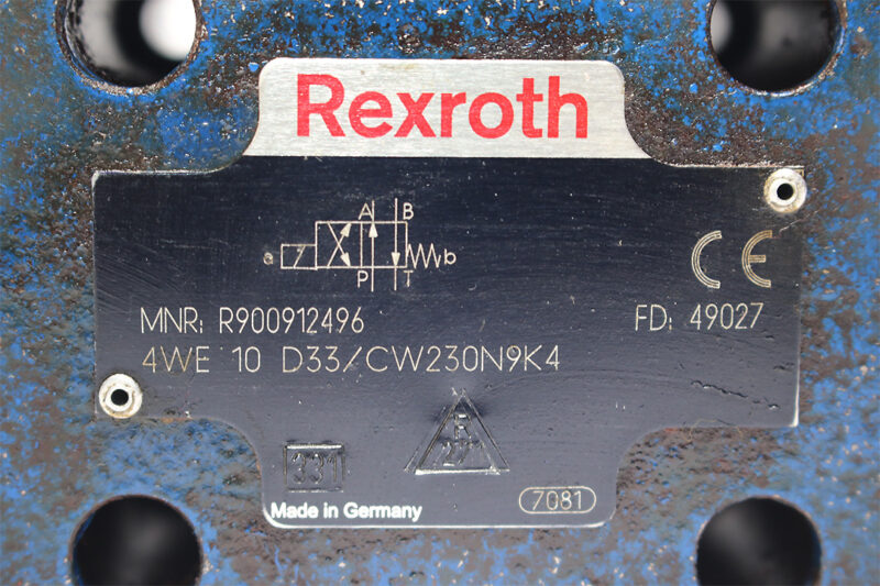 REXROTH R900912496 DIRECTIONAL CONTROL VALVE 4WE 10 D33/CW230N9K4