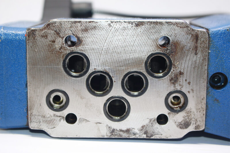 REXROTH R900972650,4WRAP 6 W7-02-30=G24K4/M=00 PROPORTIONAL DIRECTIONAL VALVE R900708991