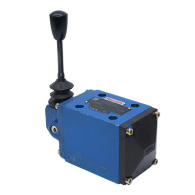 REXROTH R900586919 MANUAL DIRECTIONAL VALVE 4WMM10J31/