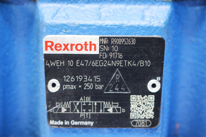 REXROTH R900952630 DIRECTIONAL CONTROL VALVE R900548271