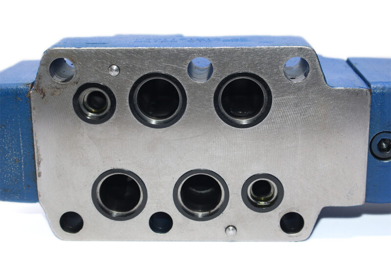 REXROTH R900972658,4WRAP 6 W7-07-30=G24K4/M=00 PROPORTIONAL DIRECTIONAL VALVE R900245067