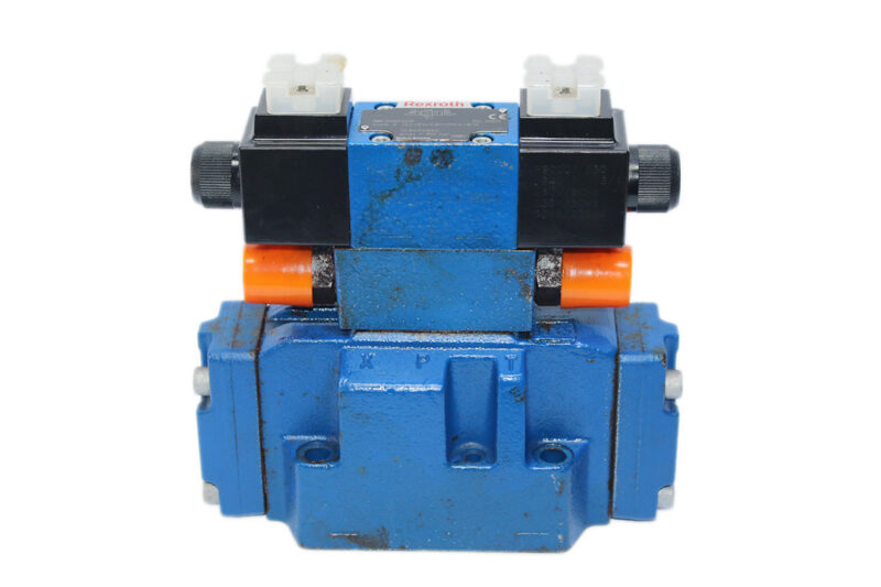 REXROTH R900921079 DIRECTIONAL CONTROL VALVE R900971880