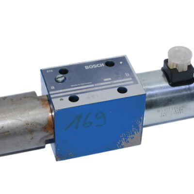 BOSCH 0 810 001 958 DIRECTIONAL CONTROL VALVE