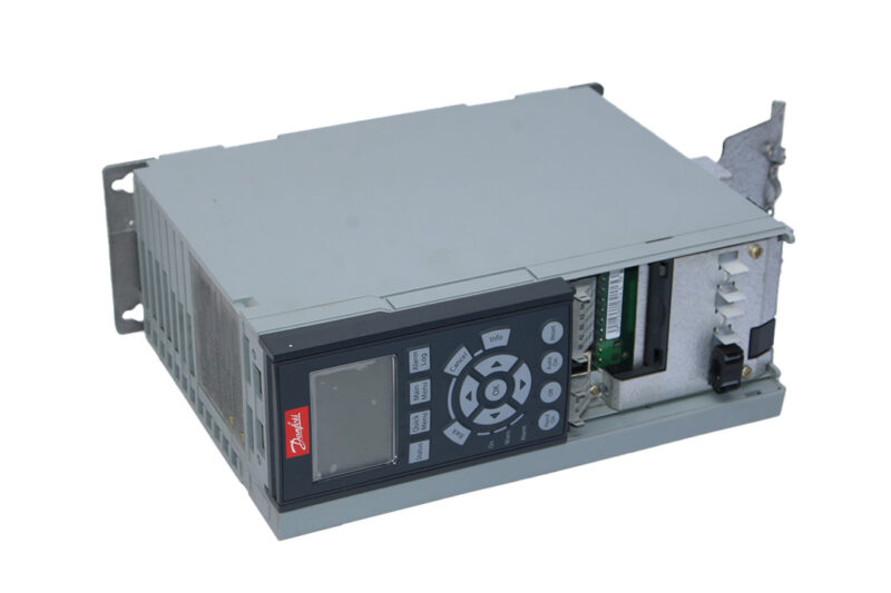 DANFOSS 131B0026 FREQUENCY CONVERTER FC-302PK37T5E20H1XXXXXXSXXXXAXBXCXXXXDX 0.37 KW / 0.50 HP